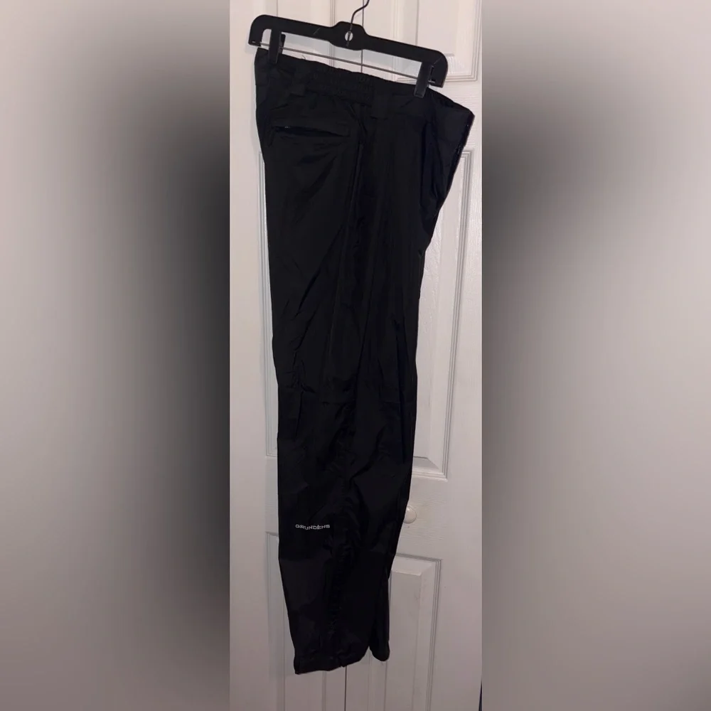 Men's Black Chinos - Picture 1 of 9